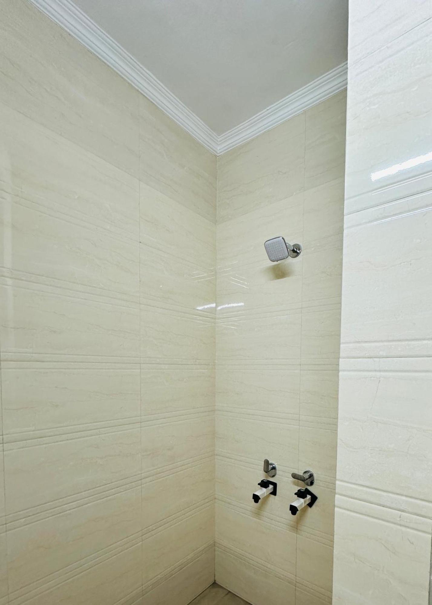 Hotel Relax In - Noida Sector 18 Exterior foto