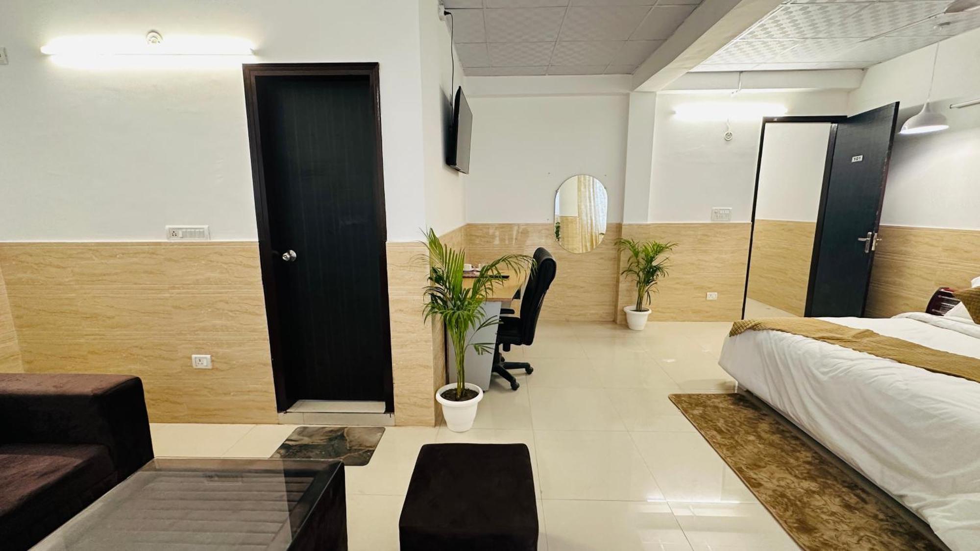 Hotel Relax In - Noida Sector 18 Exterior foto